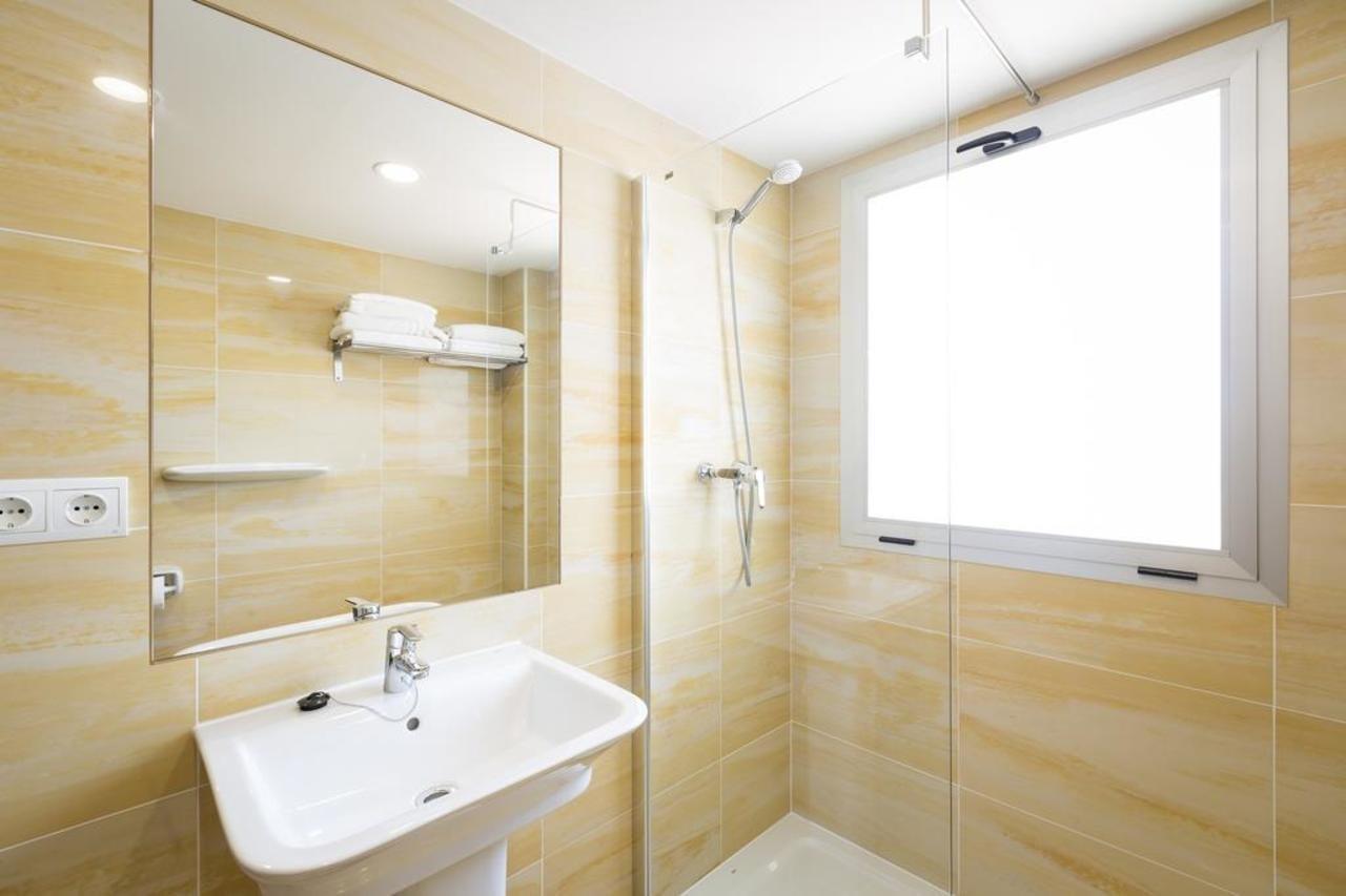 Apartamentos Zodiac San Antonio  Kültér fotó