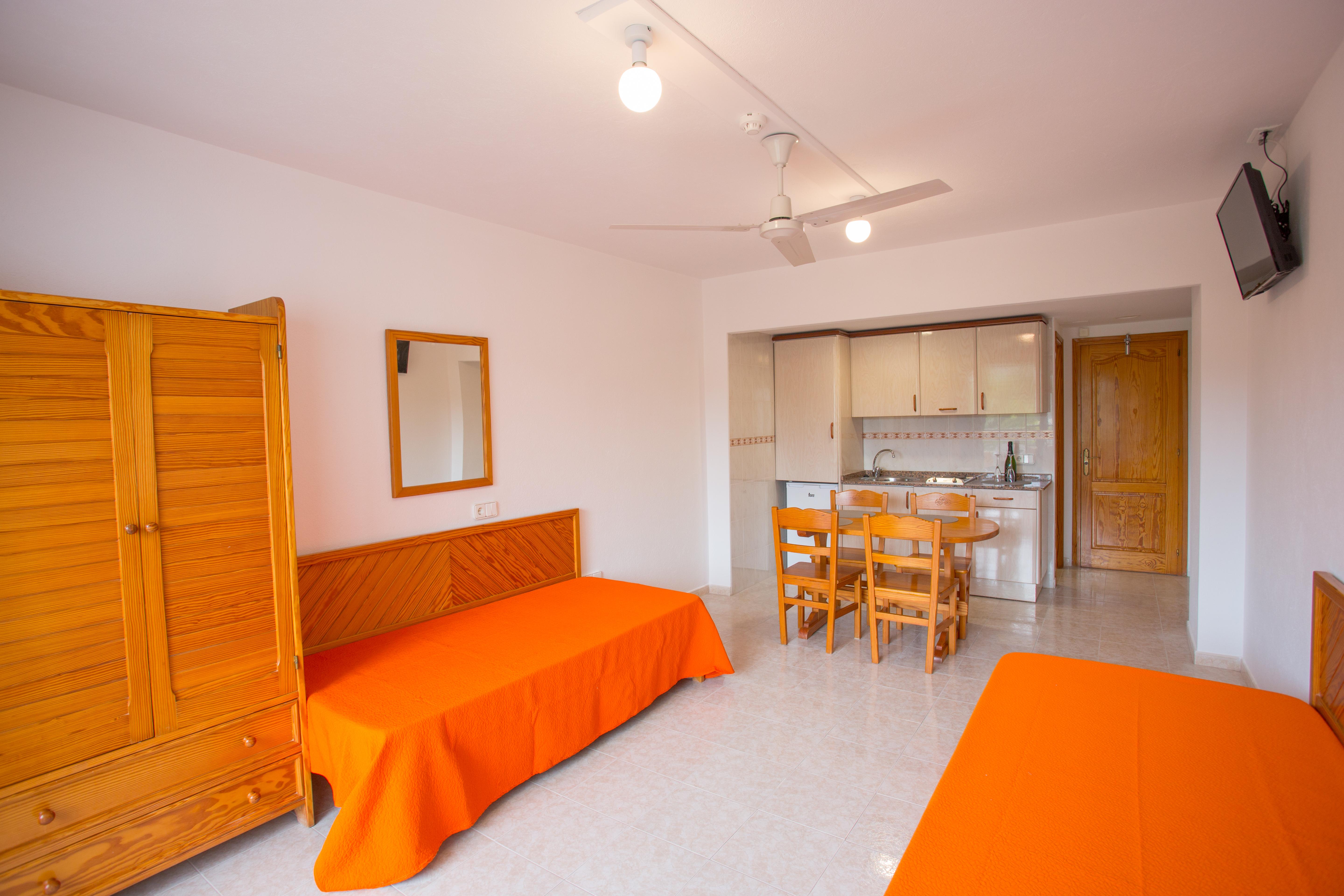 Apartamentos Zodiac San Antonio  Kültér fotó