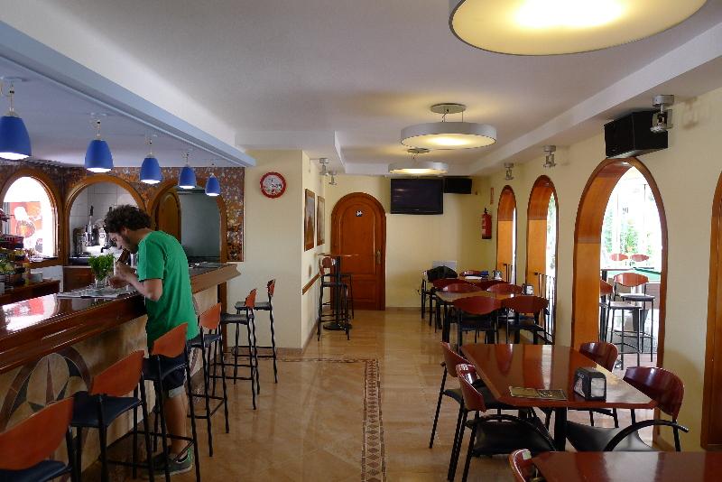 Apartamentos Zodiac San Antonio  Kültér fotó