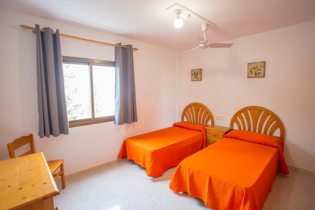 Apartamentos Zodiac San Antonio  Kültér fotó