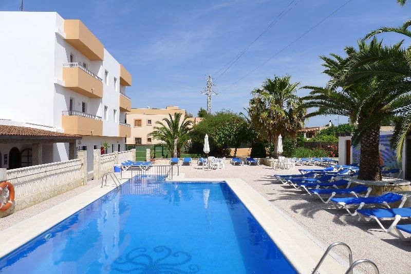 Apartamentos Zodiac San Antonio  Kültér fotó